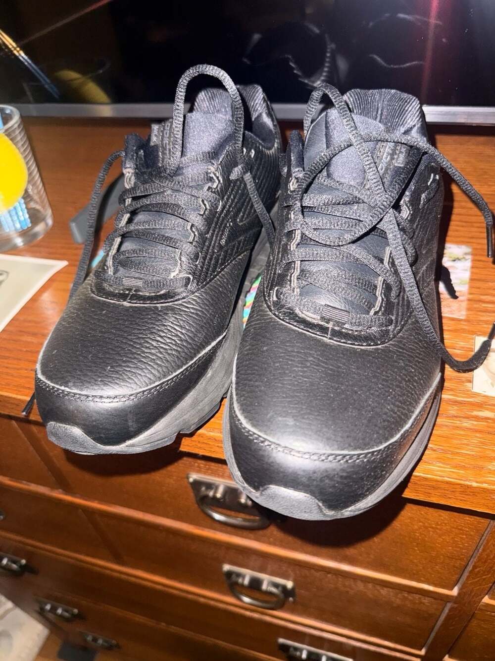 Brooks Addiction Walker 2 Size 9.5 Black Leather